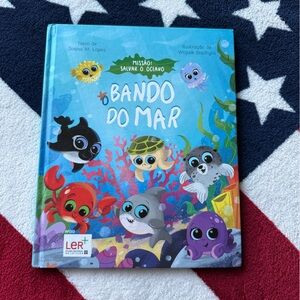 Ocean Adventure Kids Book with Colorful Sea Creatures (Portuguese Version)